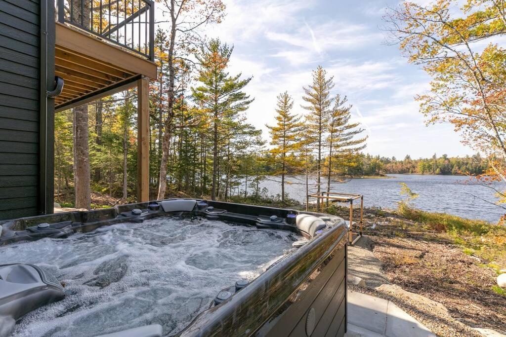 Numinous Cottage Long Lake Oasis Centre Rawdon Kültér fotó